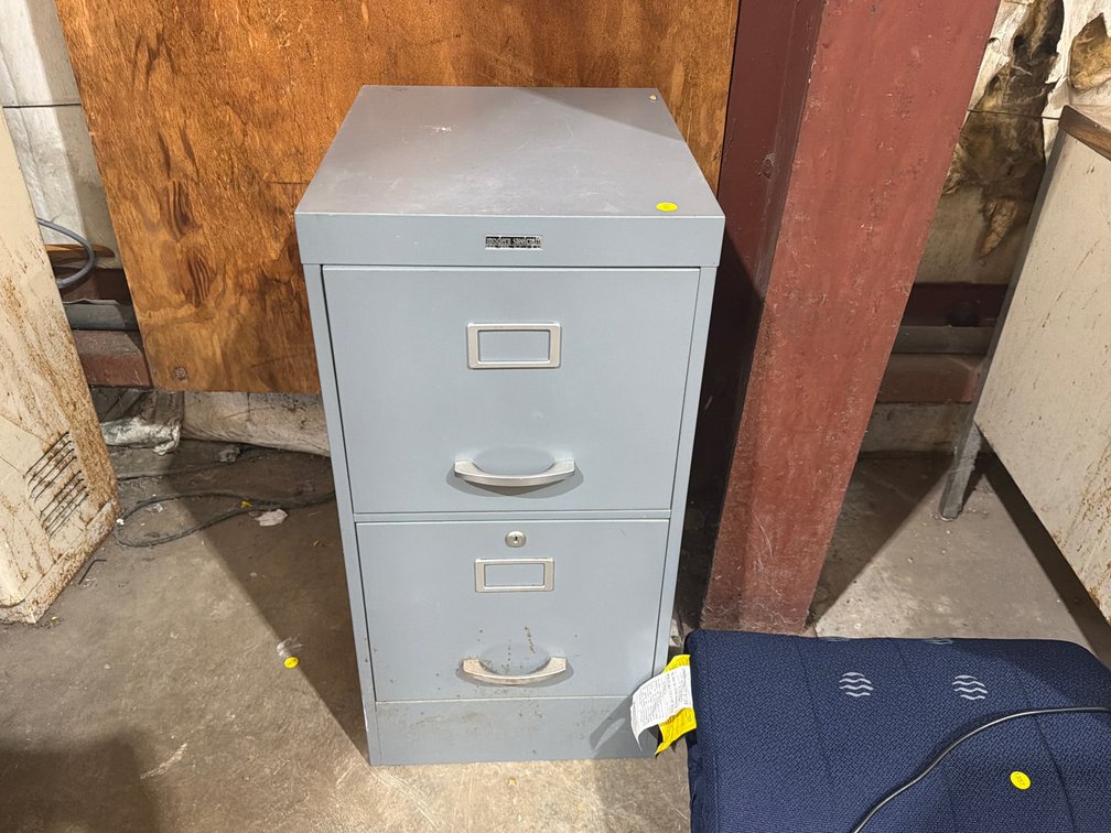 METAL FILE CABINET