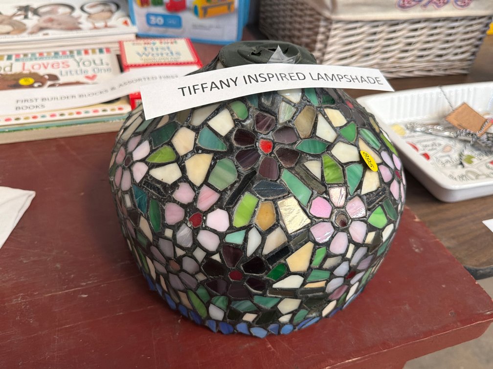 TIFFANY INSPIRED LAMPSHADE