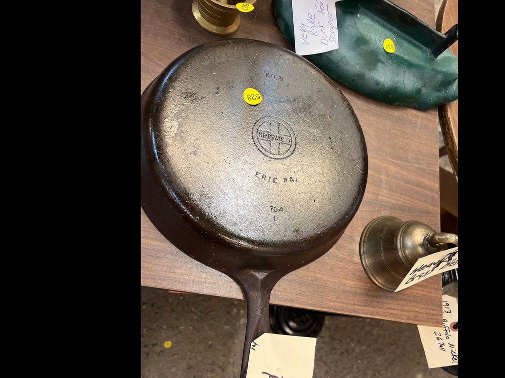 #8 GRISWOLD CAST IRON SKILLET