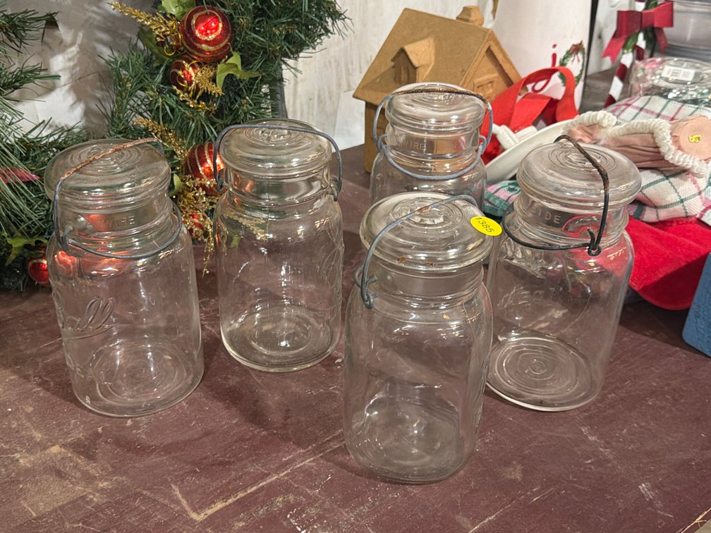 5 VINTAGE QUART JARS