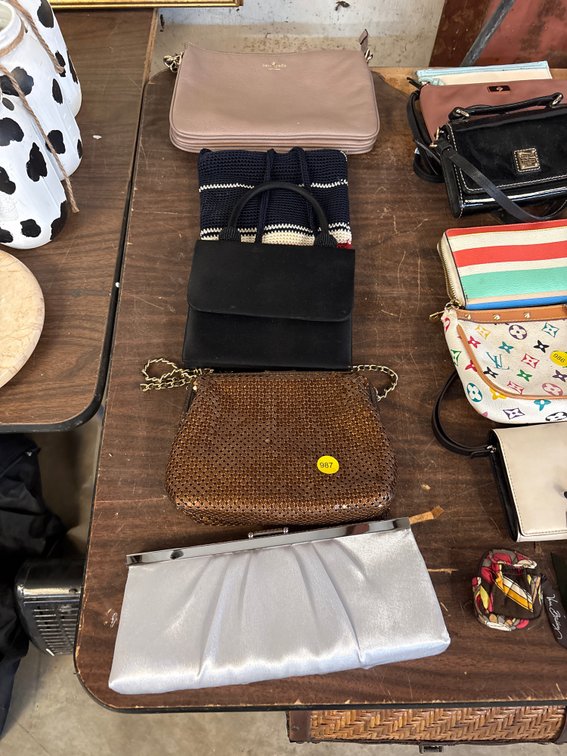 WOMENS CLUTCH PURSES