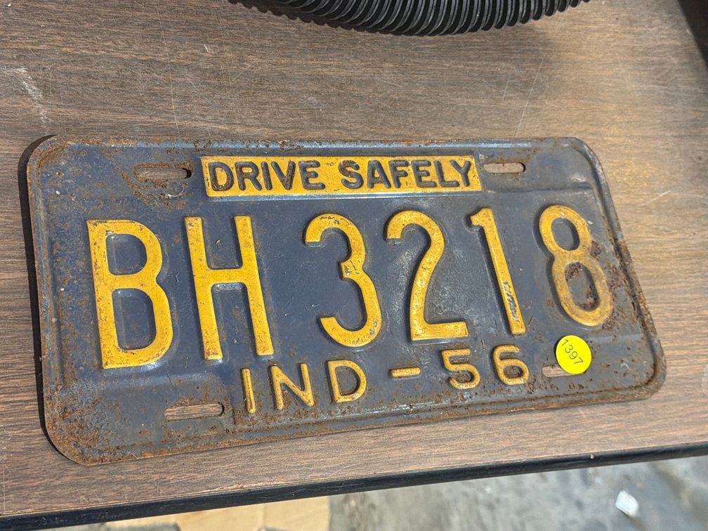 VINTAGE INDIANA LICENSE PLATE