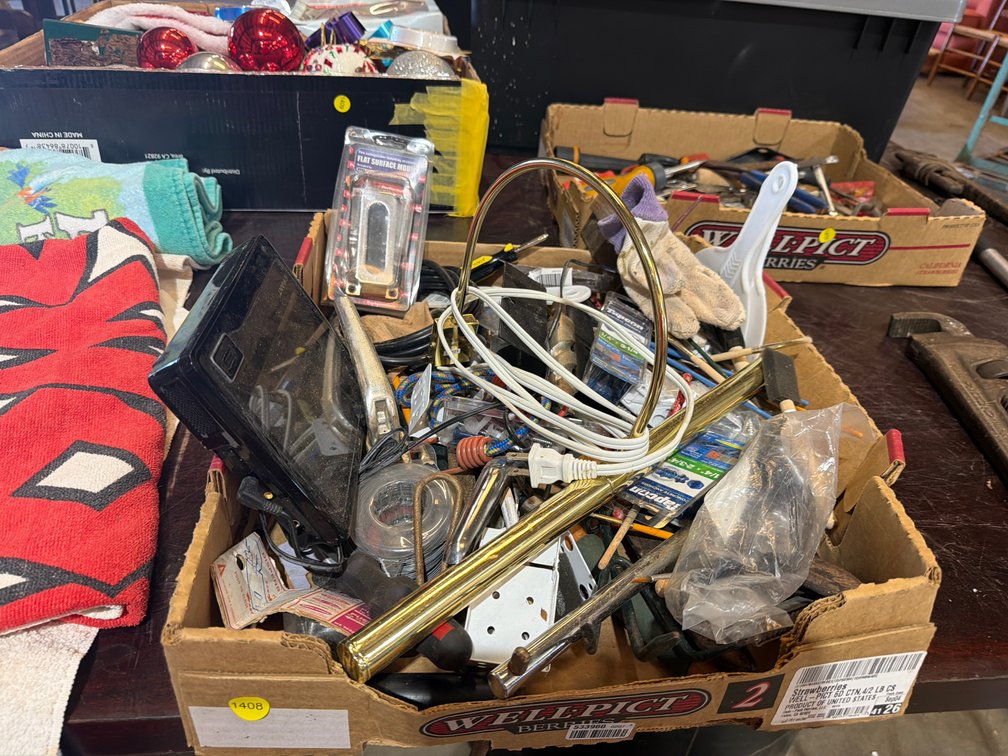 LOT OF VARIOUS TOOLS, ETC