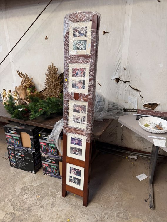 TRIFOLD PICTURE FRAME ROOM DIVIDER