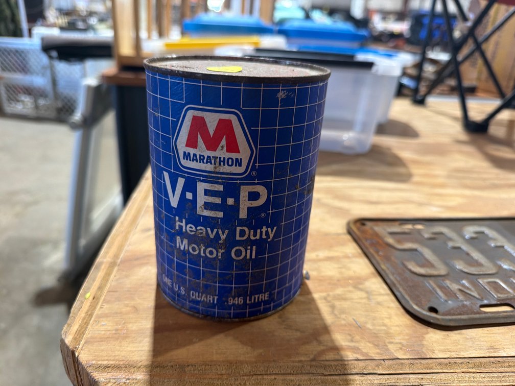 VINTAGE MARATHON OIL CAN