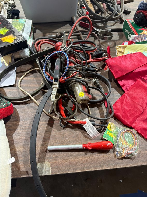 LOT OF AUTOMOTIVE ITEMS / TOOLS