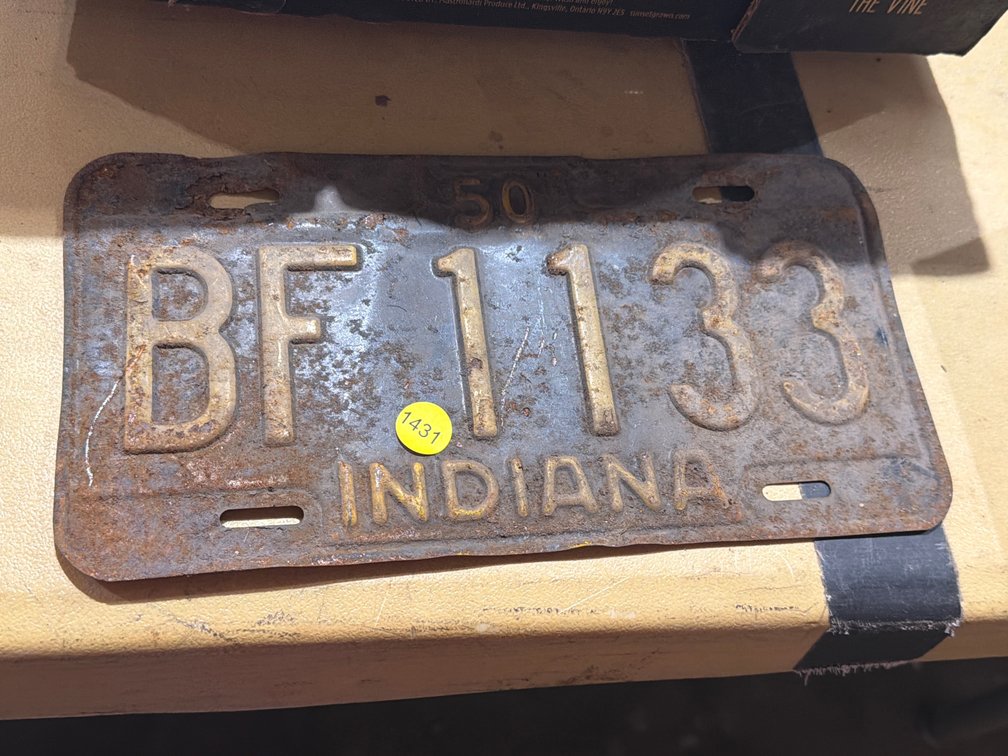 VINTAGE INDIANA LICENSE PLATE