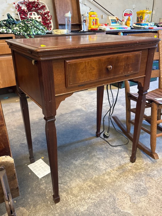 SINGER SEWING MACHINE CABINET