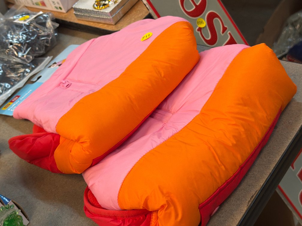 PET PUFFER JACKETS SIZE M