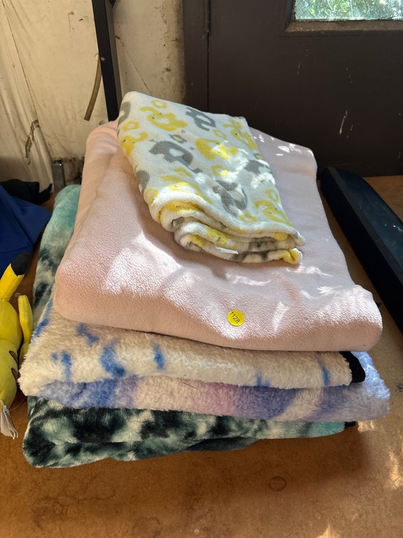 4 BLANKETS