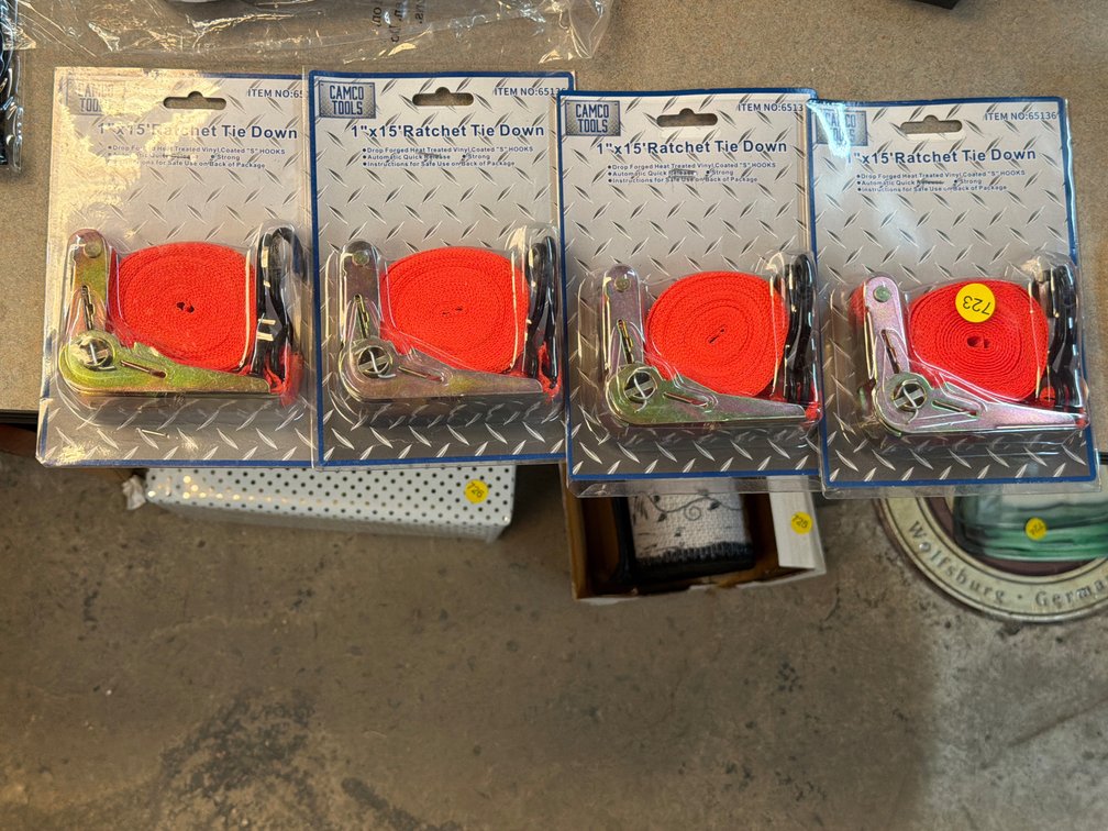 (4) RATCHET TIE DOWN STRAPS