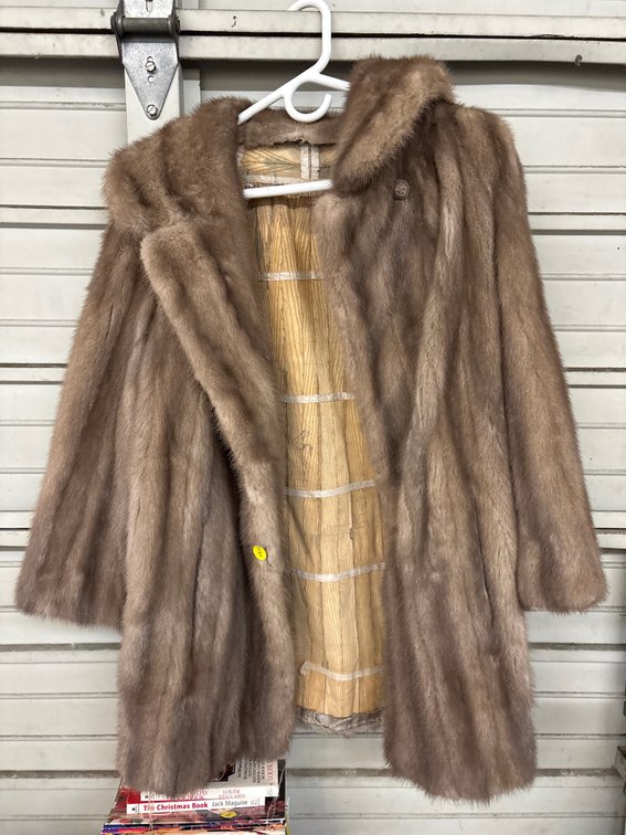 FUR COAT