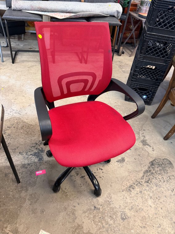 ROLLING ARMCHAIR