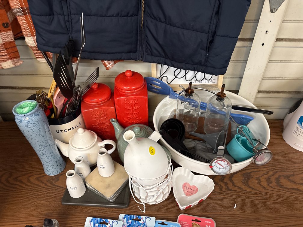 KITCHEN UTENSILS & HARDWARE LOT
