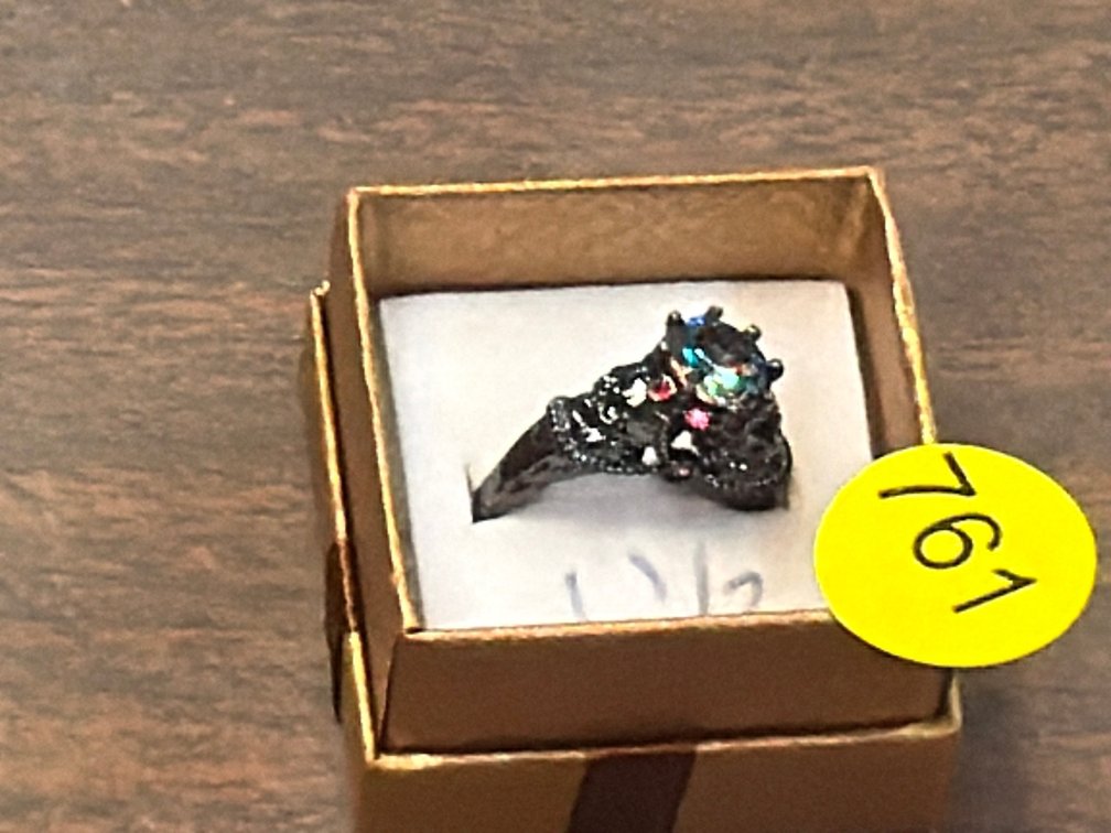 RING SIZE 6.5