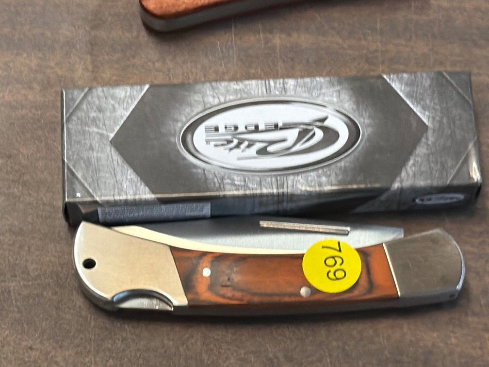 KNIFE