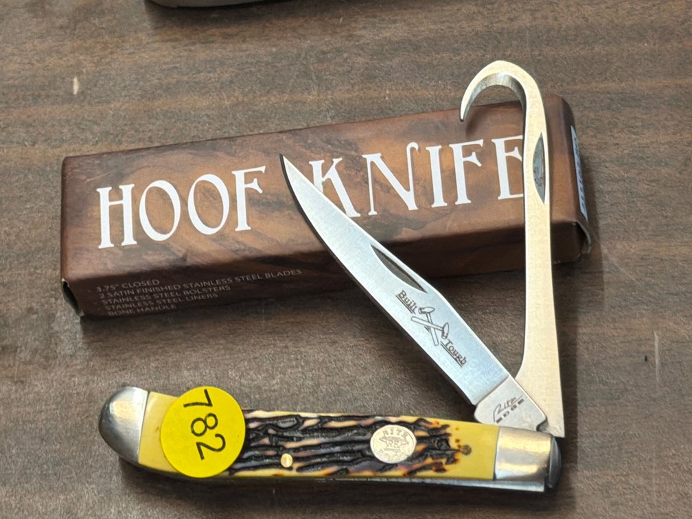 HOOF KNIFE