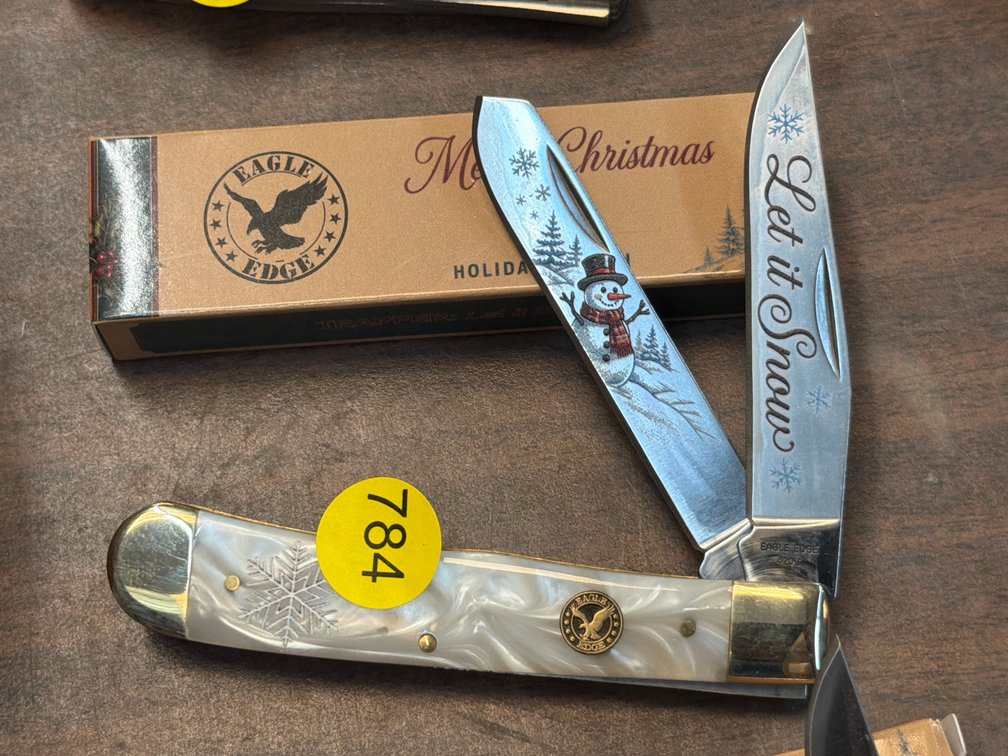 EAGLE EDGE  LET IT SNOW KNIFE