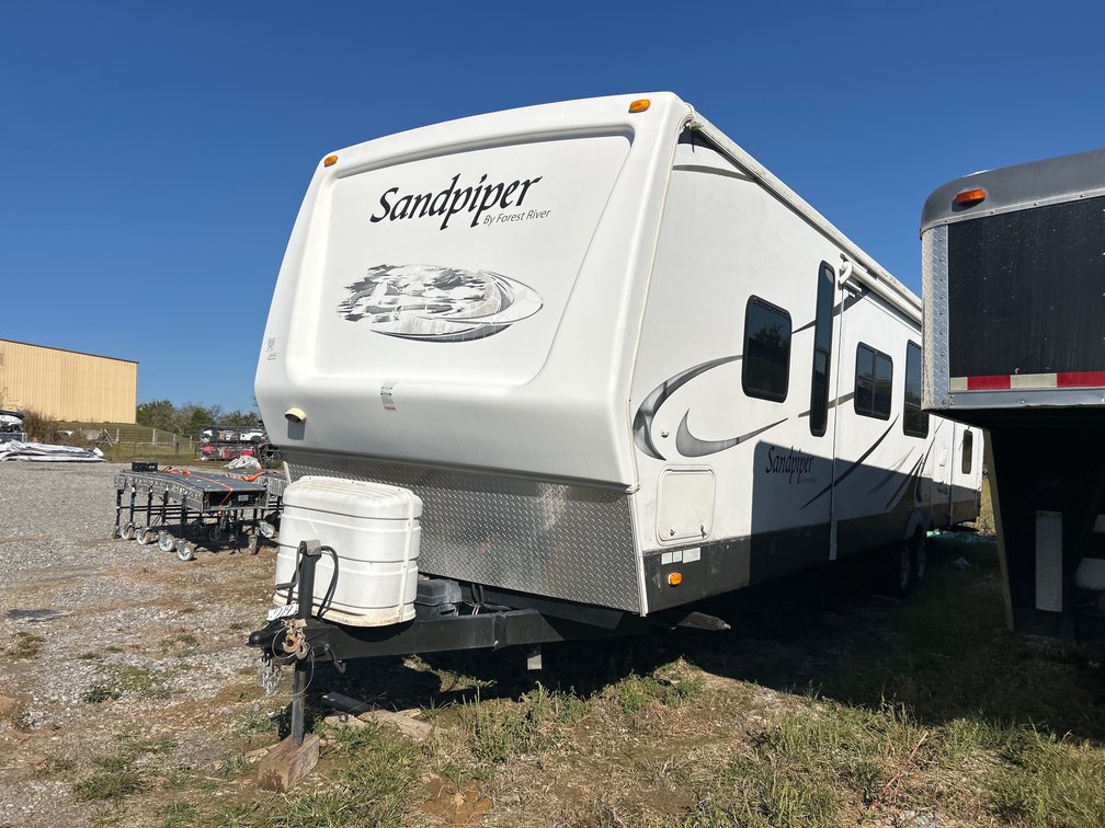 2009 FOREST RIVER SANDPIPER BUMPER PULL CAMPER (Title)