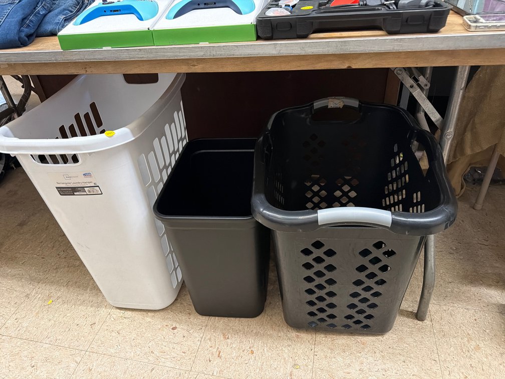LAUNDRY BASKETS, TRASHCAN