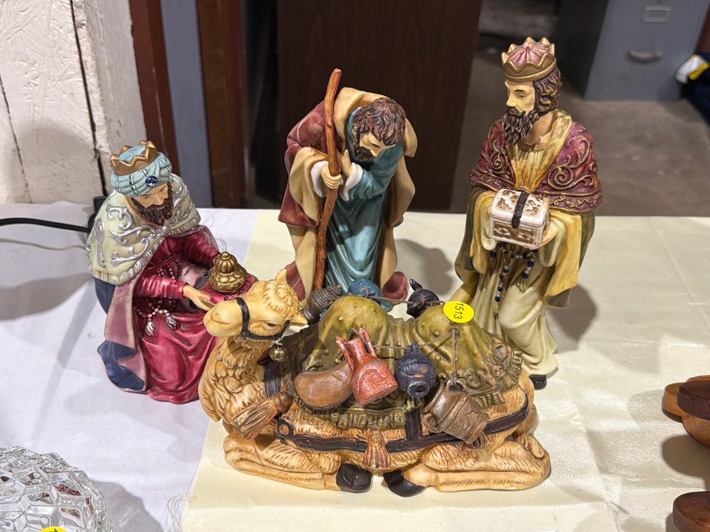 (3) WISEMEN AND CAMEL FIGURES