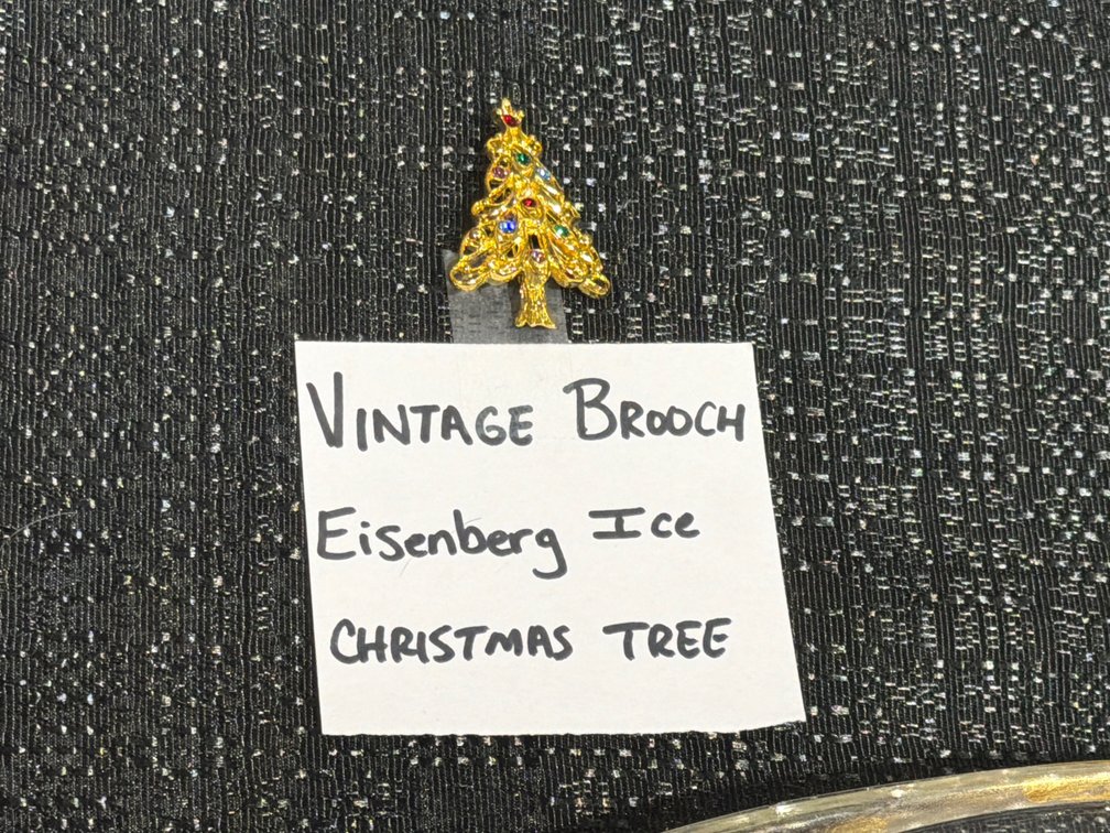 VINTAGE EISENBERG ICE CHRISTMAS TREE BROOCH