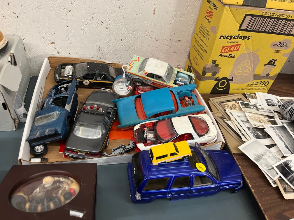 MODEL CARS