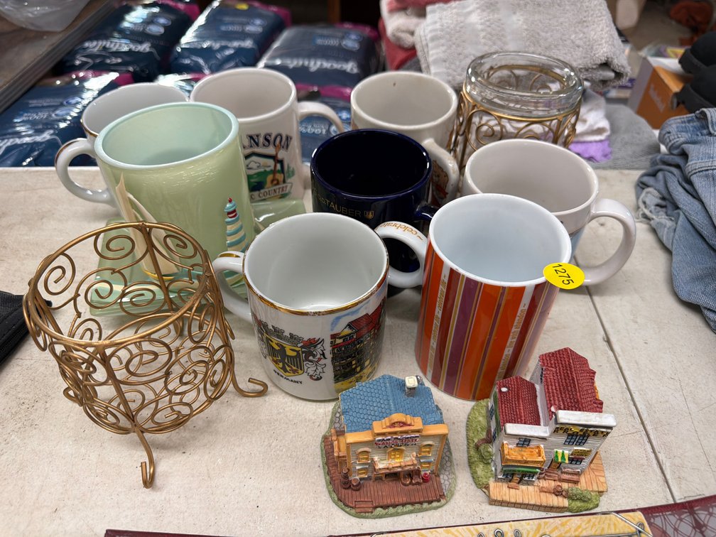 VARIOUS MUGS, DECOR, ETC.