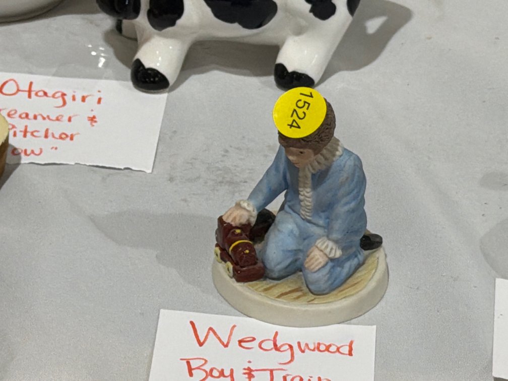 WEDGWOOD BOY & TRAIN