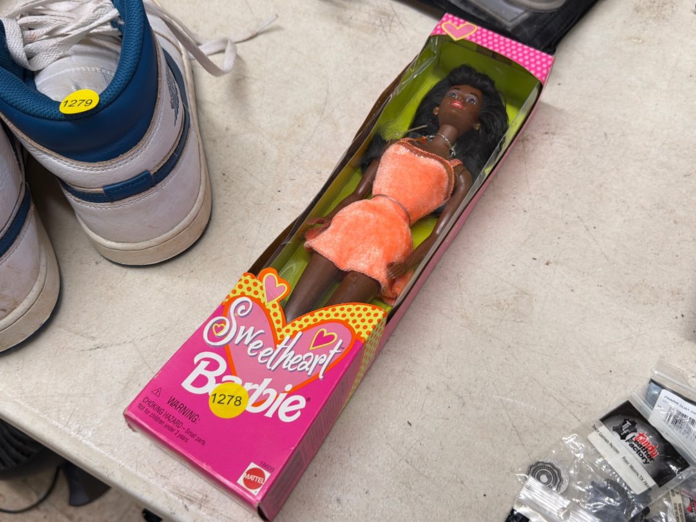 SWEETHEART BARBIE