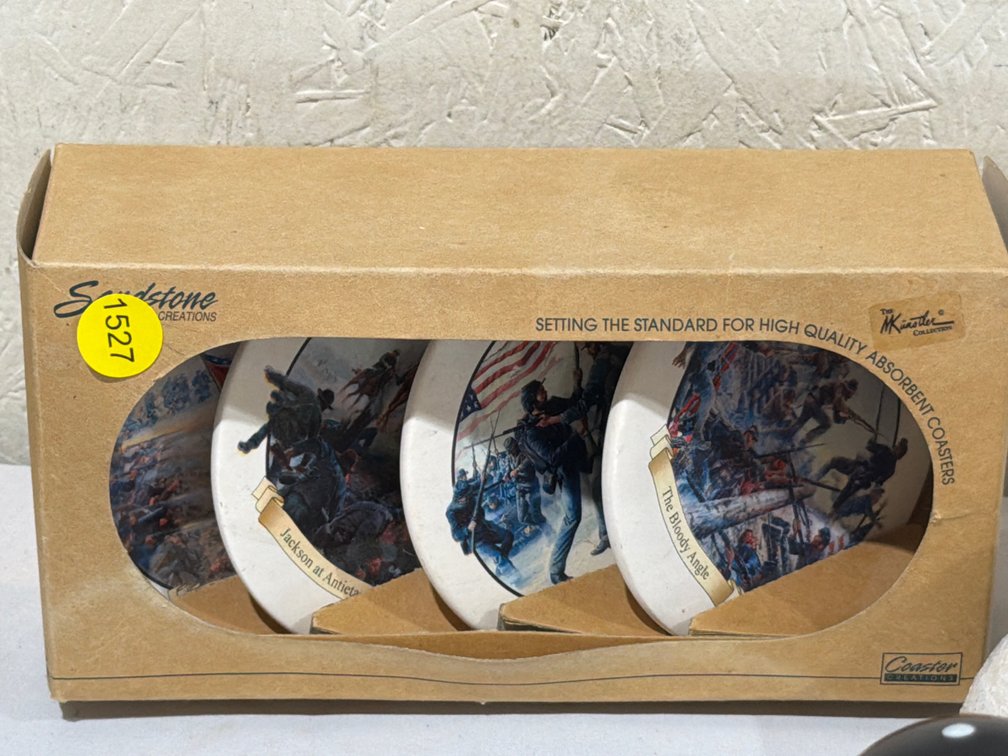 SET OF COASTERS
