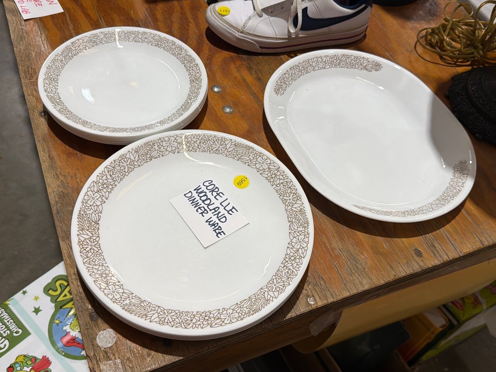 CORELLE WOODLAND DINNERWARE