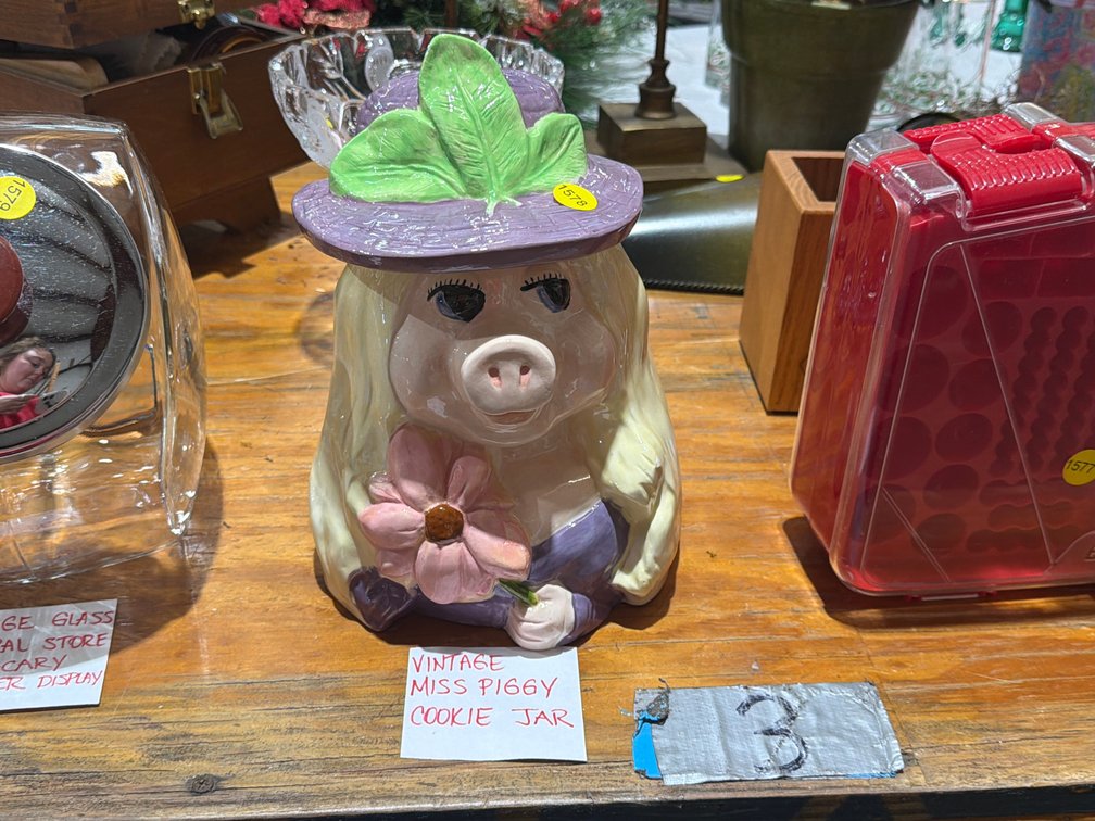 VINTAGE MISS PIGGY COOKIE JAR