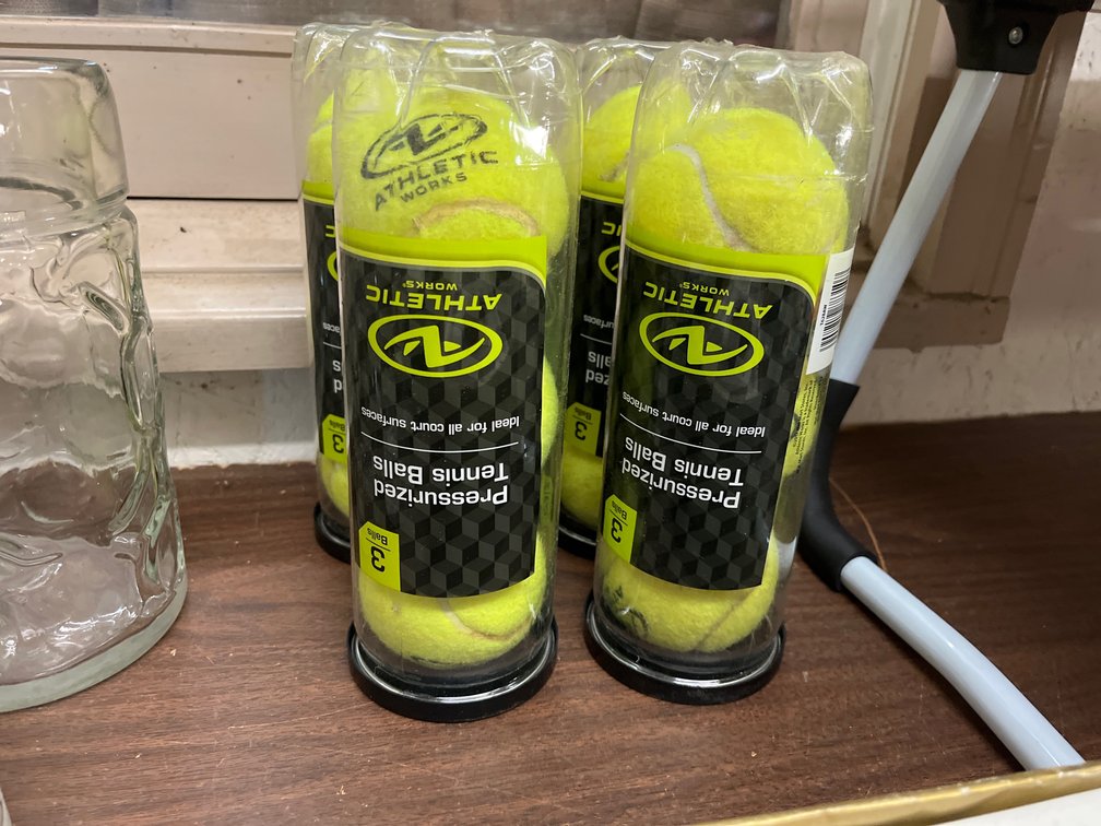 TENNIS BALLS