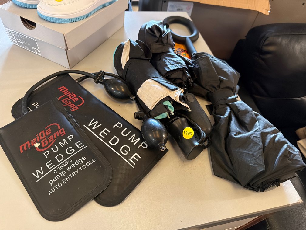 UMBRELLAS, PUMP WEDGES