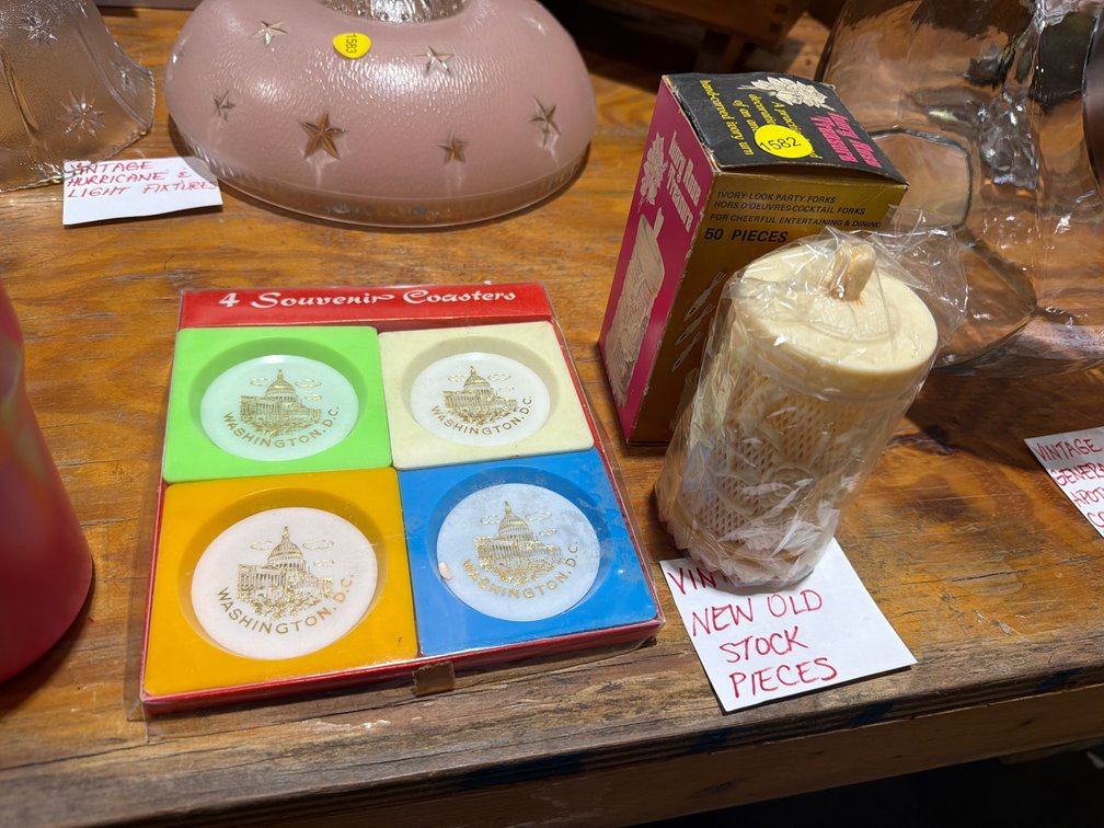VINTAGE URN AND COASTERS