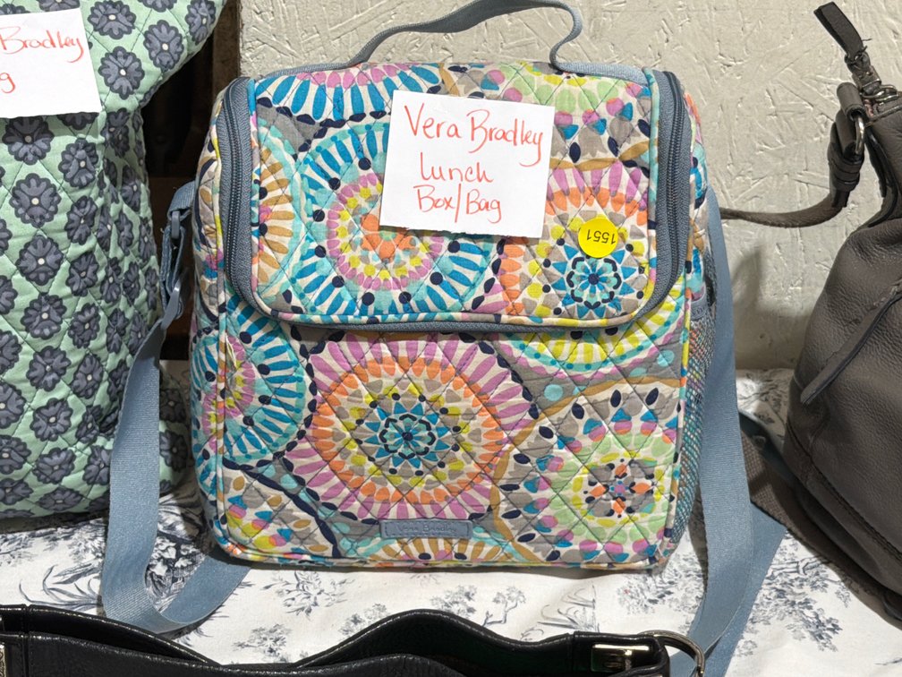VERA BRADLEY LUNCHBOX