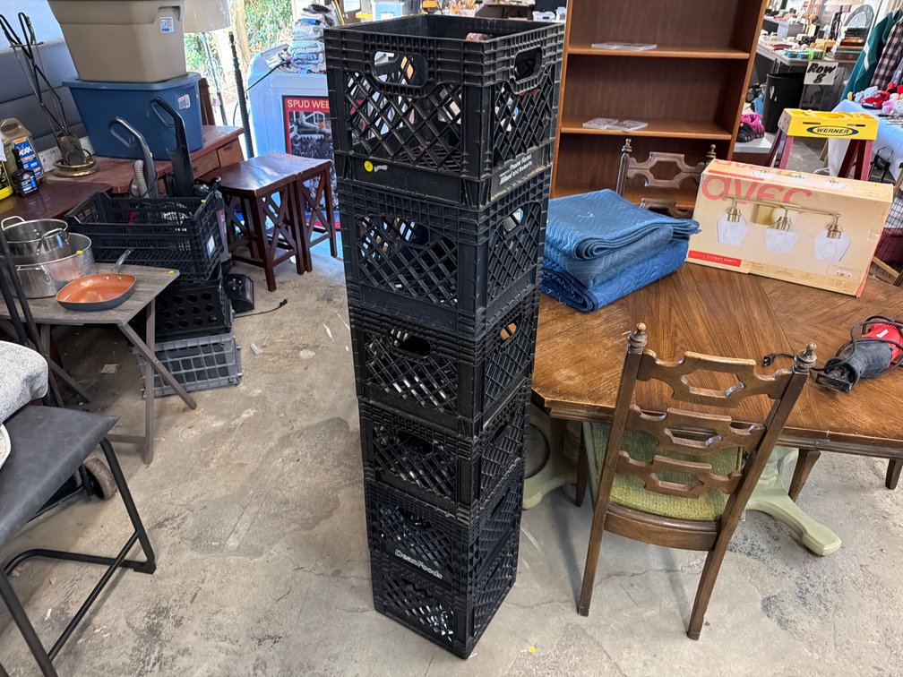PLASTIC MILK CRATES