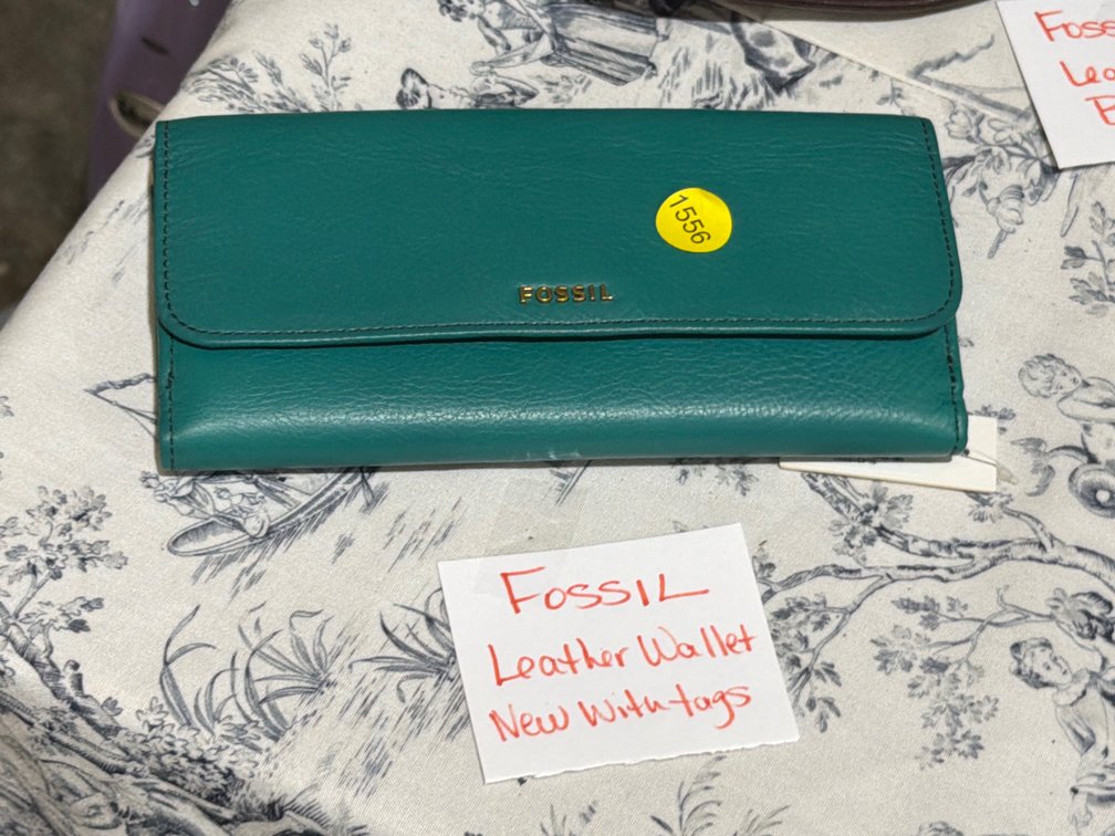 FOSSIL WALLET