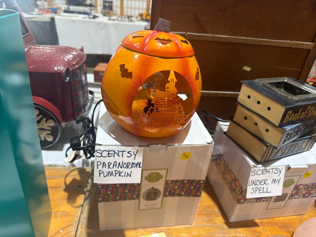 SCENTSY PARANORMAL PUMPKIN