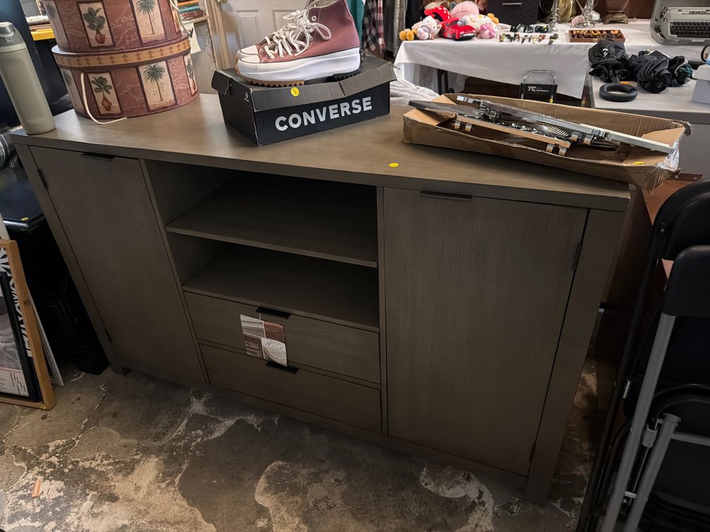 SIDEBOARD
