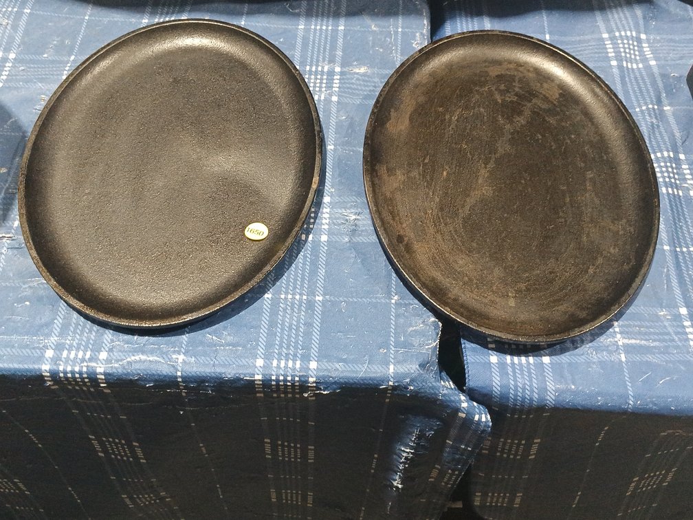 (2) LODGE CAST IRON SERVING TRAYS