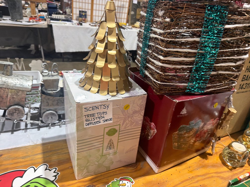 SCENTSY TREETOPS GLISTEN DIFFUSER SHADE