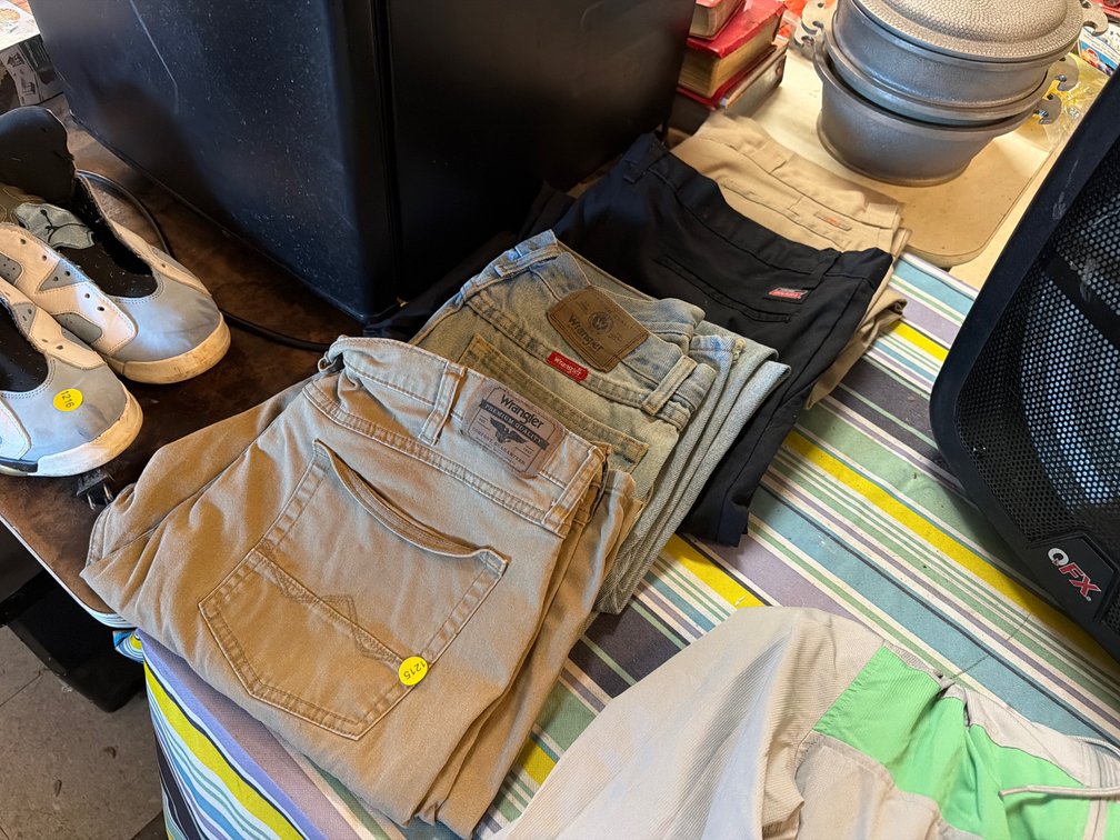 4 PAIRS OF JEANS/KHAKIS- WRANGLER, DICKIES