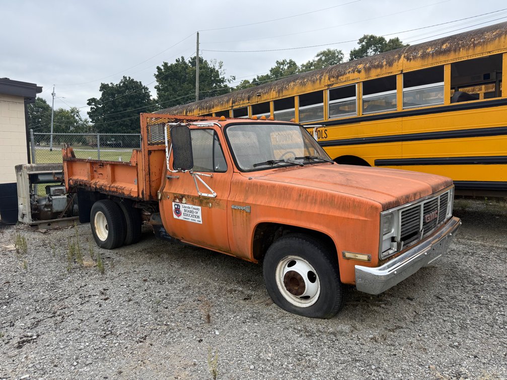 1988 GMC DUMP TRUCK