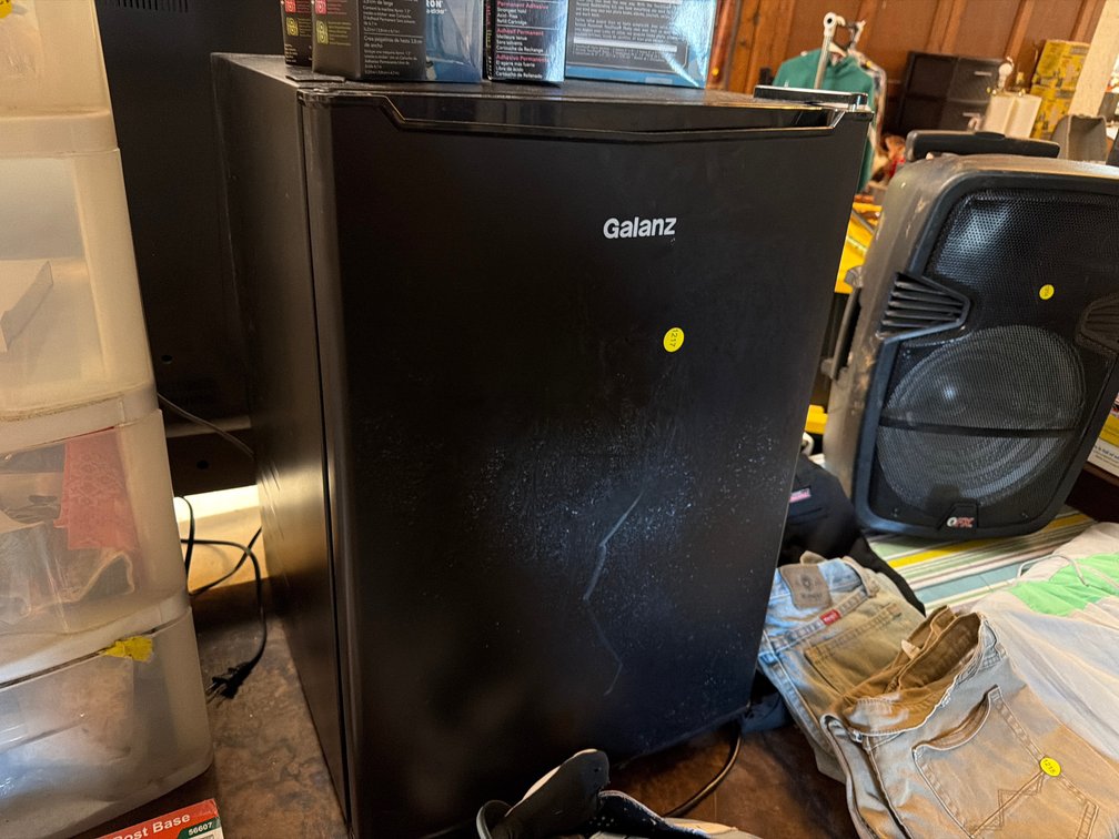 GALANZ MINI FRIDGE