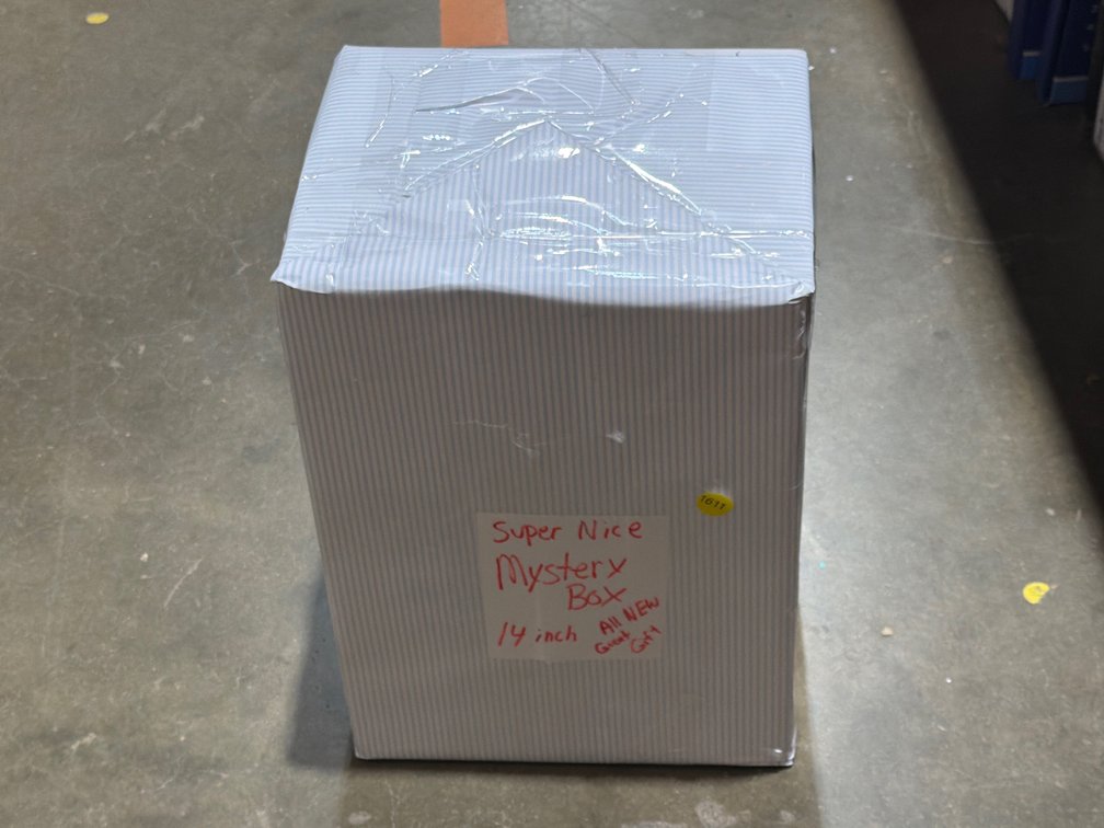 14” MYSTERY BOX