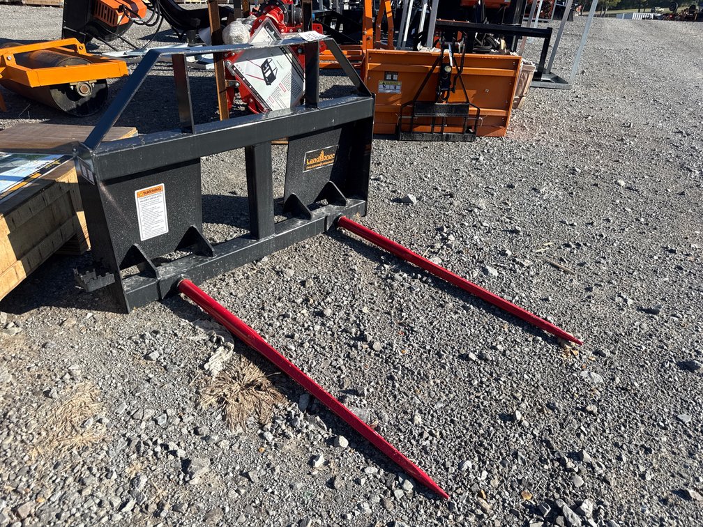 SKID STEER DOUBLE PRONG HAY SPEAR