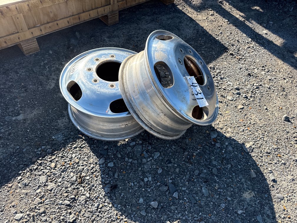 (2) FORD F-350 FRONT RIMS