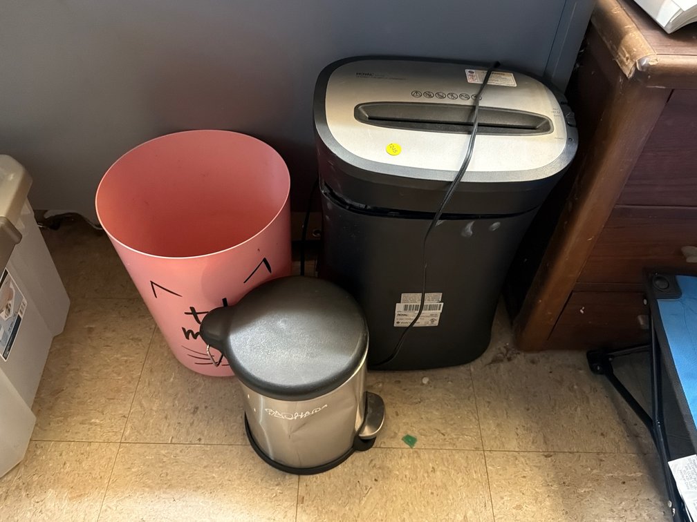 ROYAL SHREDDER, (2) SMALL TRASHCANS